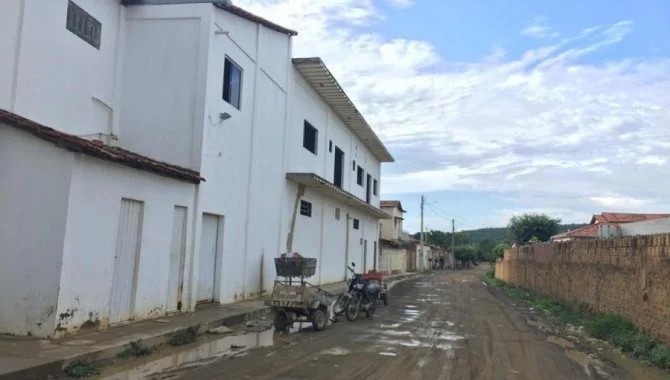 Imagem 11 - Emilio Marques, 200, Parque De Exposicao, Santa Maria Da Vitória, BA