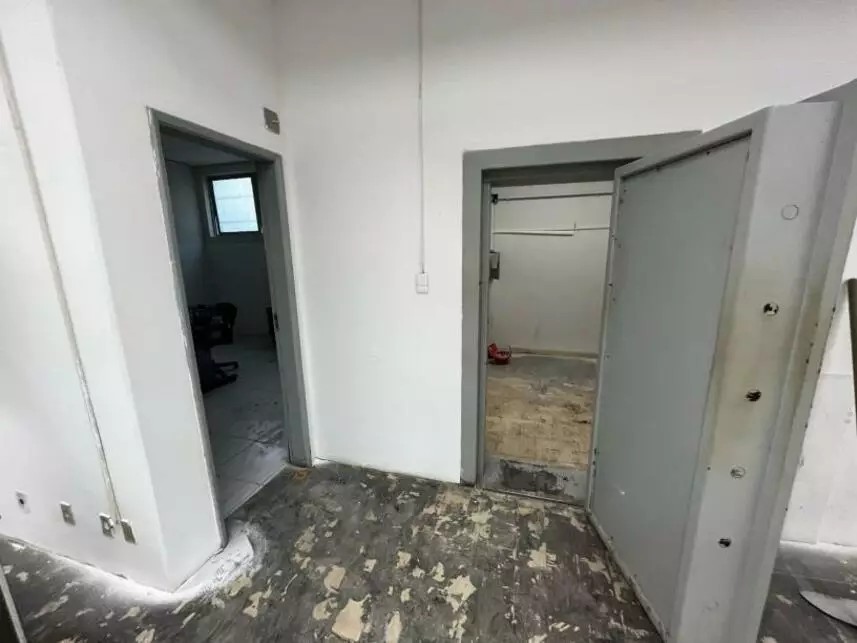 Imagem 7 - Praça da Bandeira, 140 - Prédio Comercial (Ex-Agência) - Centro - Potiraguá / BA