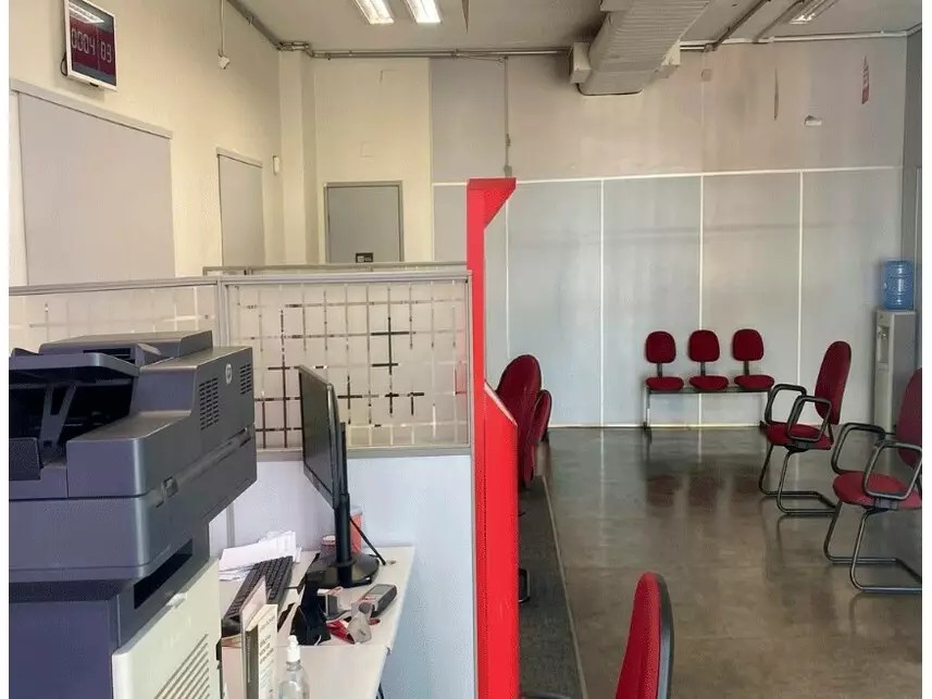 Imagem 3 - Praça Manoel Vitorino, 27 - Prédio Comercial (Agência) - Centro - Brejões / BA