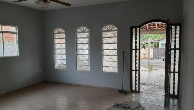 Imagem 8 - R Emilio Chiesa, 842, Hossoi, Pereira Barreto, SP