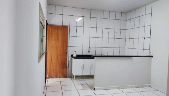 Imagem 3 - R Pirajuba, 1627, Ipe Amarelo, Frutal, MG