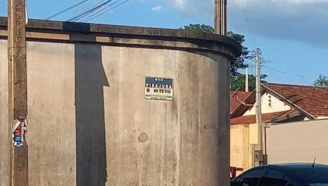 Imagem 11 - R Pirajuba, 1627, Ipe Amarelo, Frutal, MG