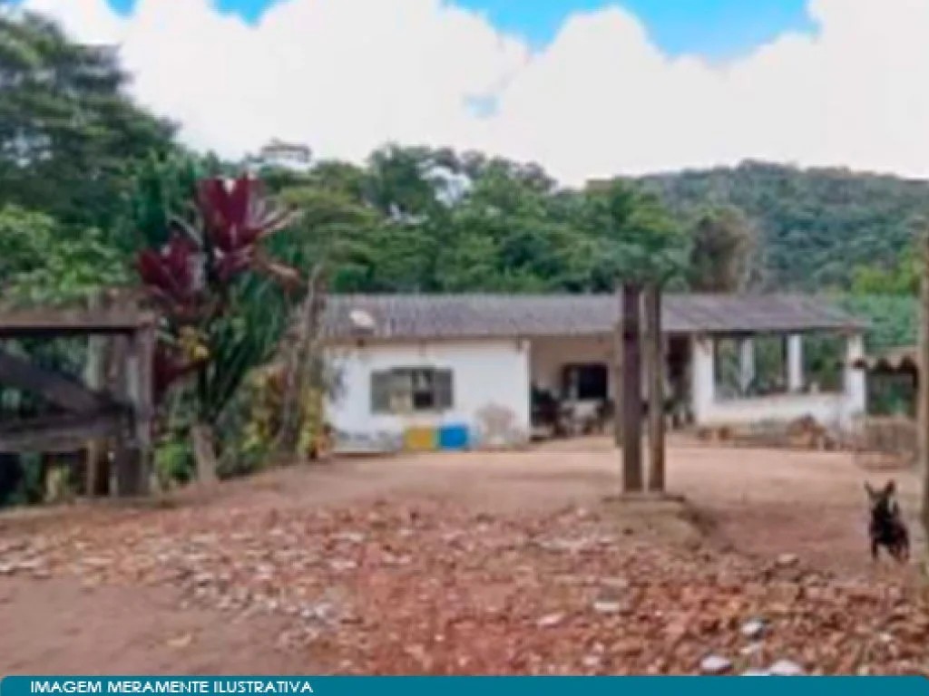 Imagem 5 - Rodovia BR-116, entre os KM 49 e 51, Vale do Paquequer, Teresópolis, RJ