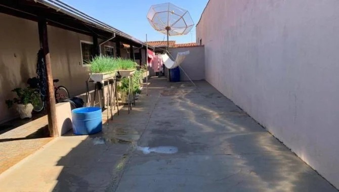 Imagem 11 - Rua Aurélia Salvatori Ienny, 1280, Santo Antonio, Aramina, SP