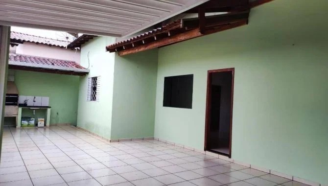 Imagem 7 - Rua Pirajuba, 1627, Ipê Amarelo, Frutal, MG