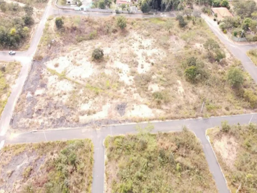 Imagem 2 - Rua Presidente Raniere Mazzilli, 01 - Quadra W, Lote 01 - Loteamento Lagoa Quente - Caldas Novas / GO