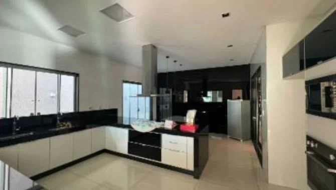 Imagem 46 - Rua Raimundo Ferreira da Silva, 170, Santa Tereza, Divinópolis, MG