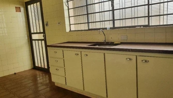 Imagem 9 - Rua Ângelo Bertoncini, 720, Centro, Assis, SP